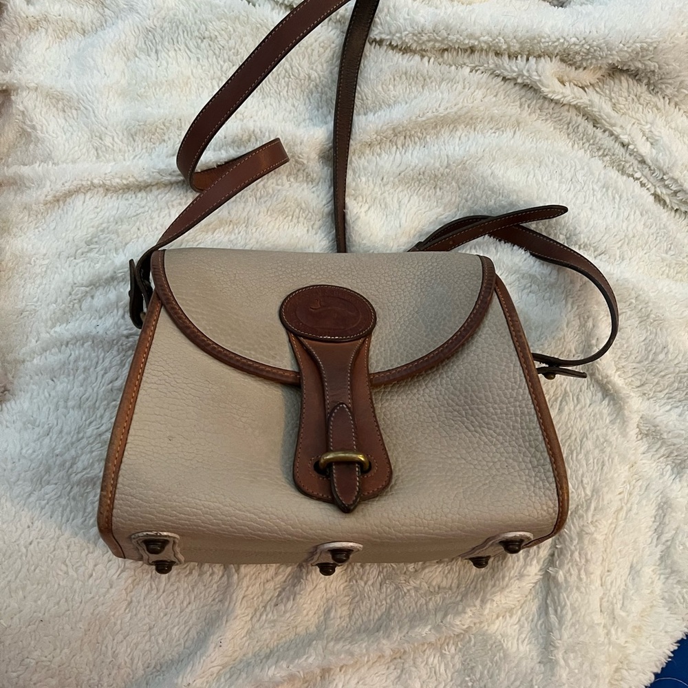 DOONEY & BOURKE Bone & Tan All Weather Leather Vintage Essex Saddle Bag Purse